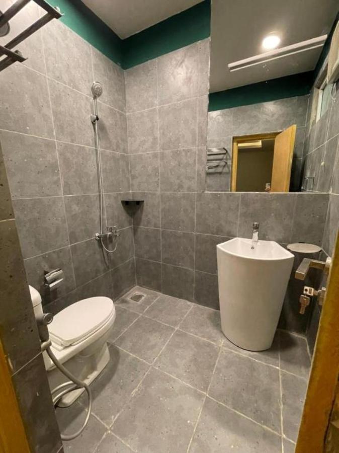 Eat And Read Hotel Скарду Экстерьер фото